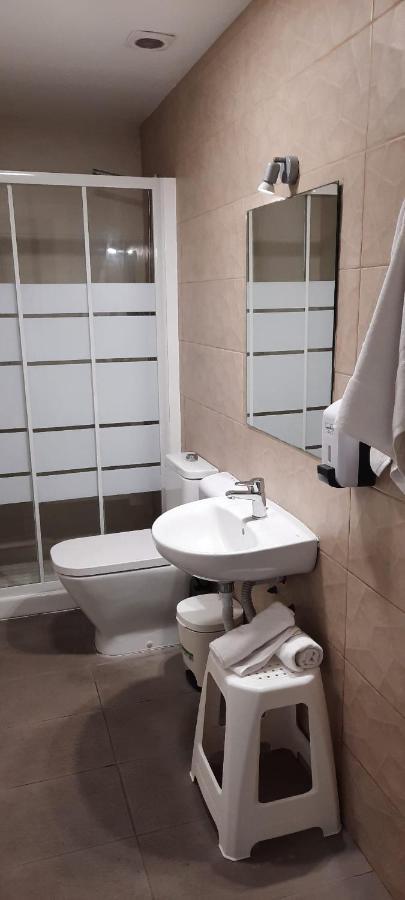 Hostel Welcome Benidorm Bagian luar foto